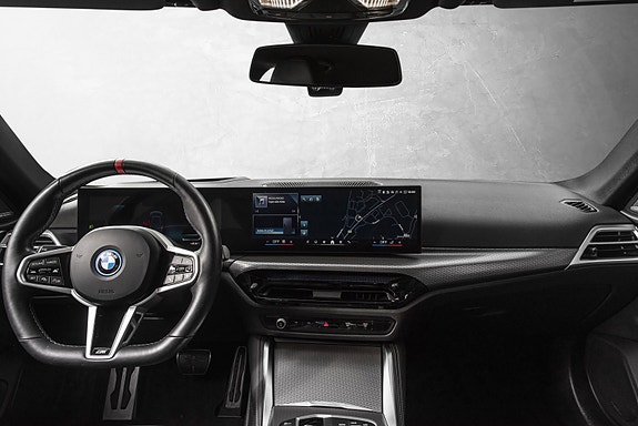BMW i4 16 of 30