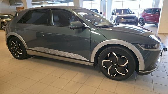 Hyundai Ioniq 5 5 of 5
