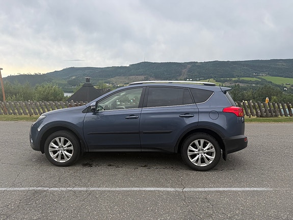 Toyota RAV4 5 of 21
