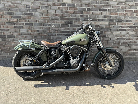 Harley-Davidson FXDB Dyna Street Bob 9 of 11