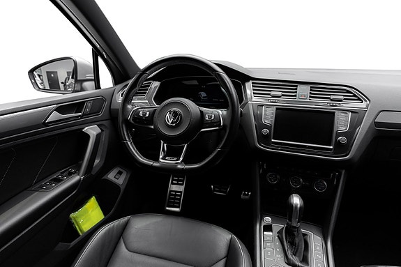 Volkswagen Tiguan 24 of 27