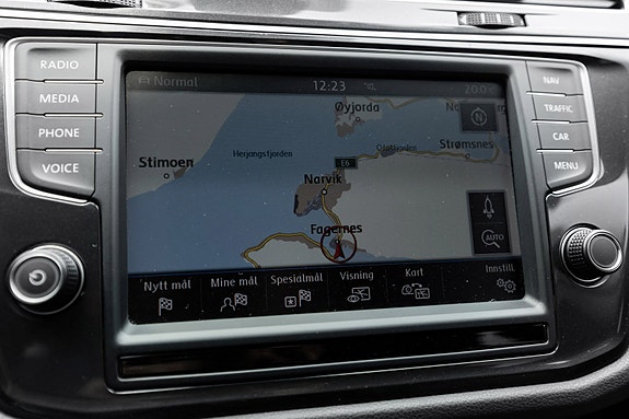 Volkswagen Tiguan 18 of 27