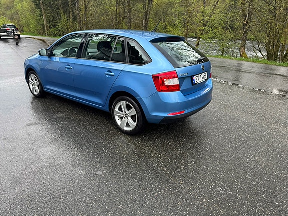 Skoda Rapid Spaceback 7 of 17
