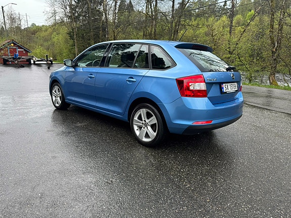 Skoda Rapid Spaceback 6 of 17