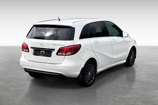 Mercedes-Benz B-Electric 5 of 5