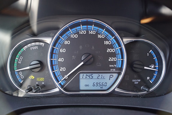 Toyota Yaris 9 of 19
