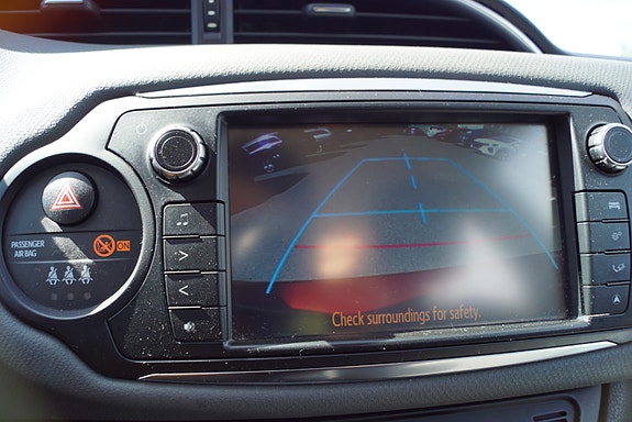 Toyota Yaris 11 of 19