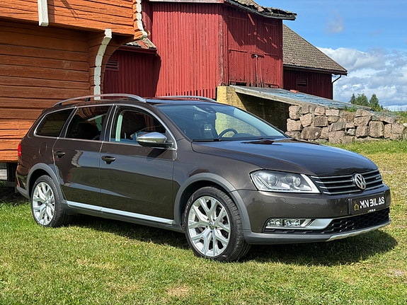Volkswagen Passat 4 of 30