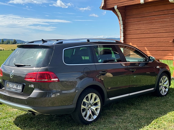 Volkswagen Passat 8 of 30