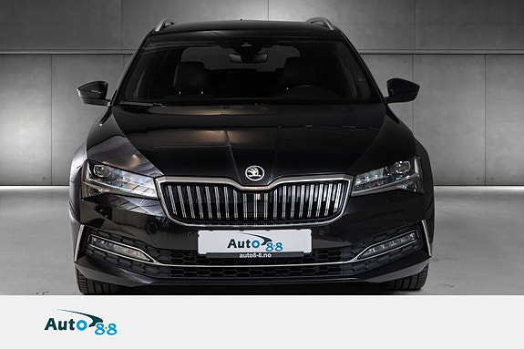Skoda Superb 3 of 5