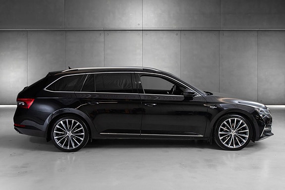 Skoda Superb 5 of 5