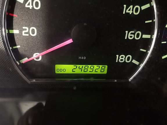 Toyota HiAce 30 of 30