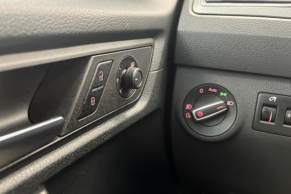 Volkswagen Caddy Maxi 15 of 24
