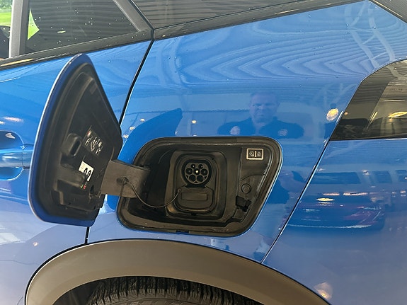 Peugeot e-2008 16 of 30