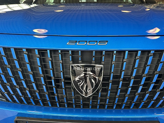 Peugeot e-2008 5 of 30