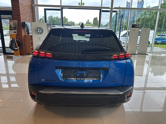 Peugeot e-2008 9 of 30