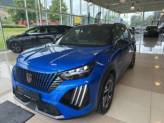 Peugeot e-2008 2 of 30