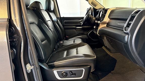 Dodge RAM 12 of 30