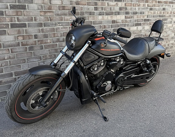 Harley-Davidson VRSCDX Night Rod Special 8 of 10