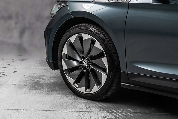 Skoda Enyaq 10 of 29