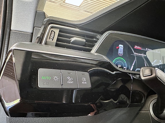 Audi e-tron Sportback 23 of 30