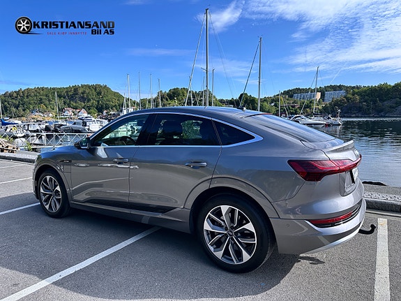 Audi e-tron Sportback 7 of 30