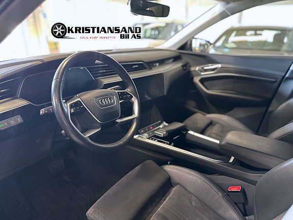 Audi e-tron Sportback 19 of 30