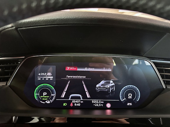 Audi e-tron Sportback 25 of 30