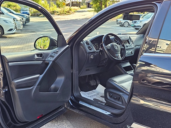 Volkswagen Tiguan 9 of 30