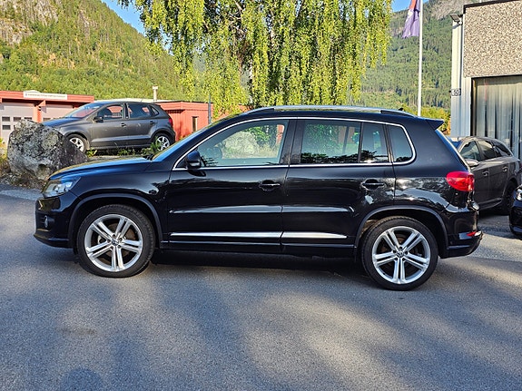 Volkswagen Tiguan 4 of 30