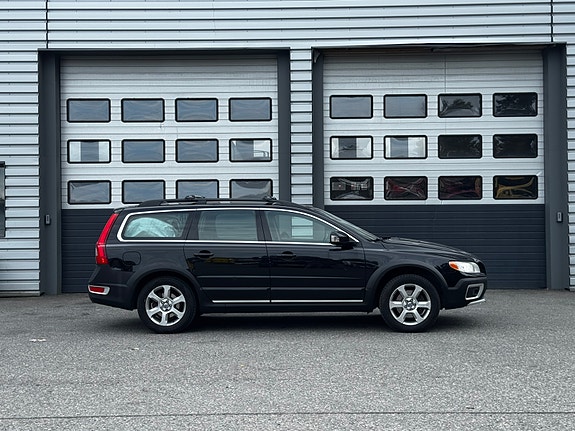 Volvo XC70 6 of 23
