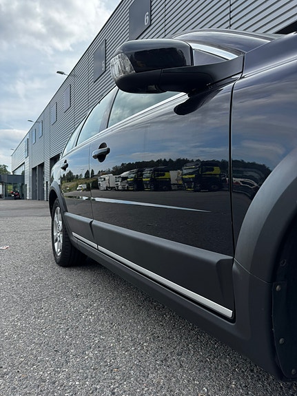 Volvo XC70 9 of 23