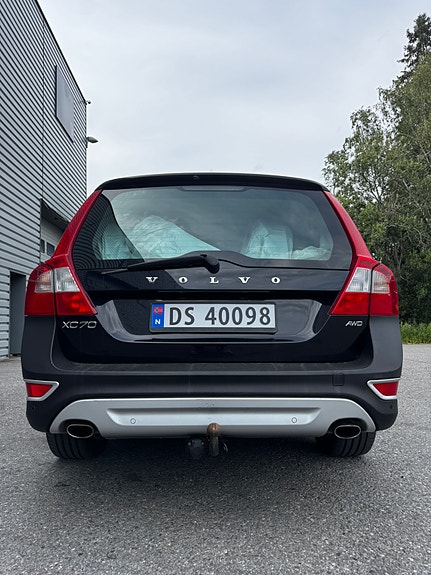 Volvo XC70 8 of 23