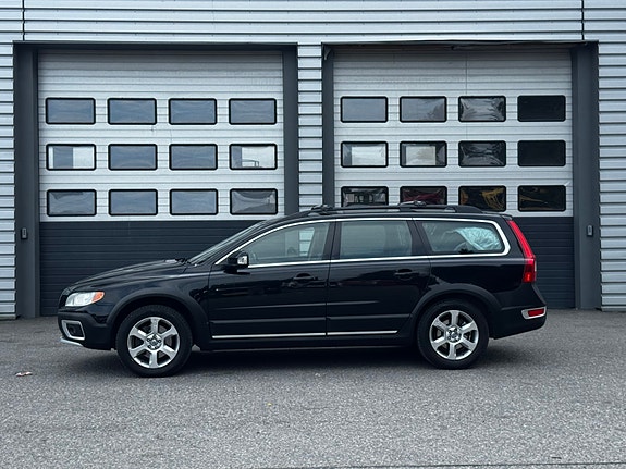 Volvo XC70 3 of 23