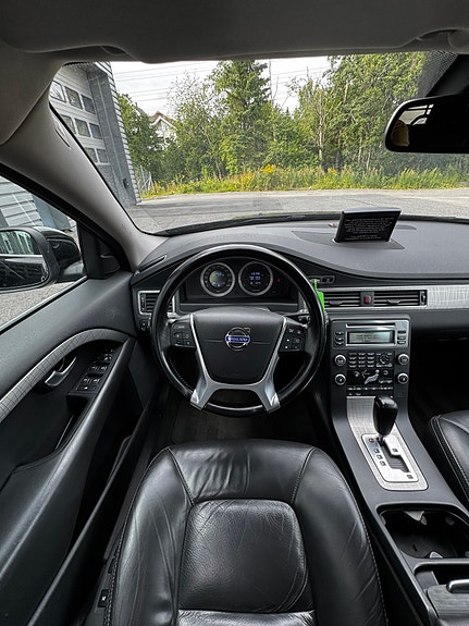 Volvo XC70 14 of 23