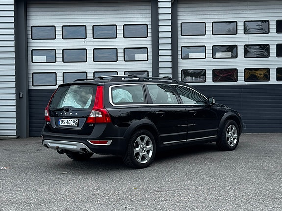Volvo XC70 5 of 23