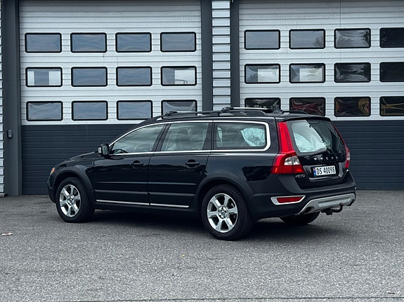 Volvo XC70 4 of 23