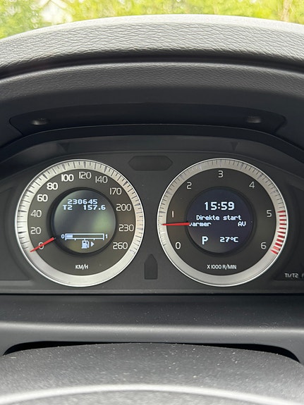 Volvo XC70 17 of 23