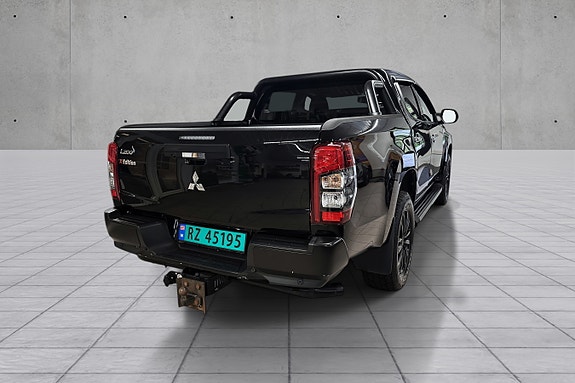Mitsubishi L200 3 of 5