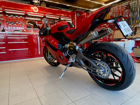 Ducati Panigale V2 S 5 of 7
