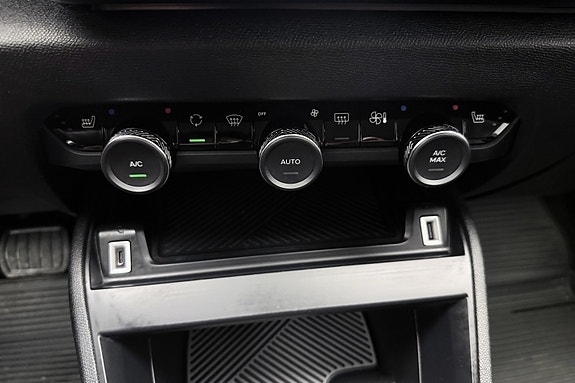 Citroen E-C4 22 of 30