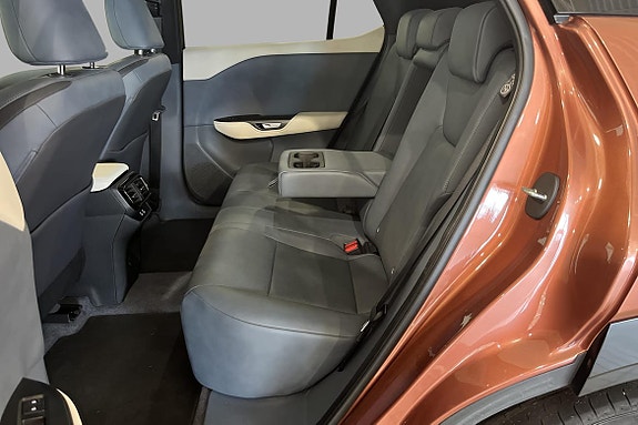 Lexus RZ450e 16 of 24