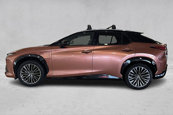 Lexus RZ450e 2 of 24