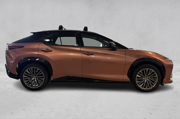 Lexus RZ450e 6 of 24