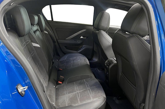 Opel Astra 22 of 24