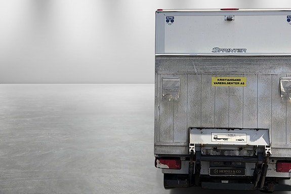 Mercedes-Benz Sprinter 9 of 27