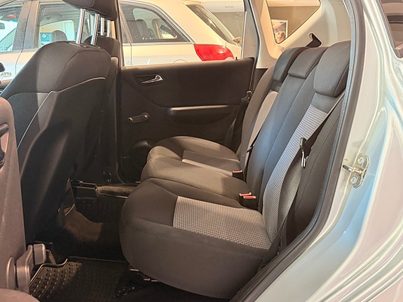 Mercedes-Benz A150 20 of 30