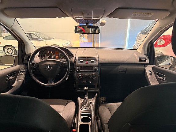 Mercedes-Benz A150 28 of 30