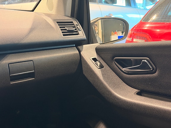 Mercedes-Benz A150 30 of 30
