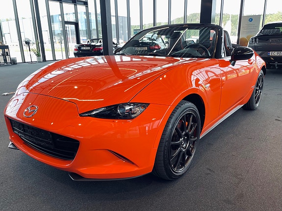 Mazda MX-5 3 of 5